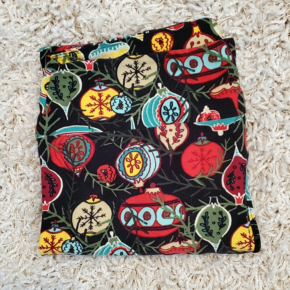 Vintage Christmas ornament leggings